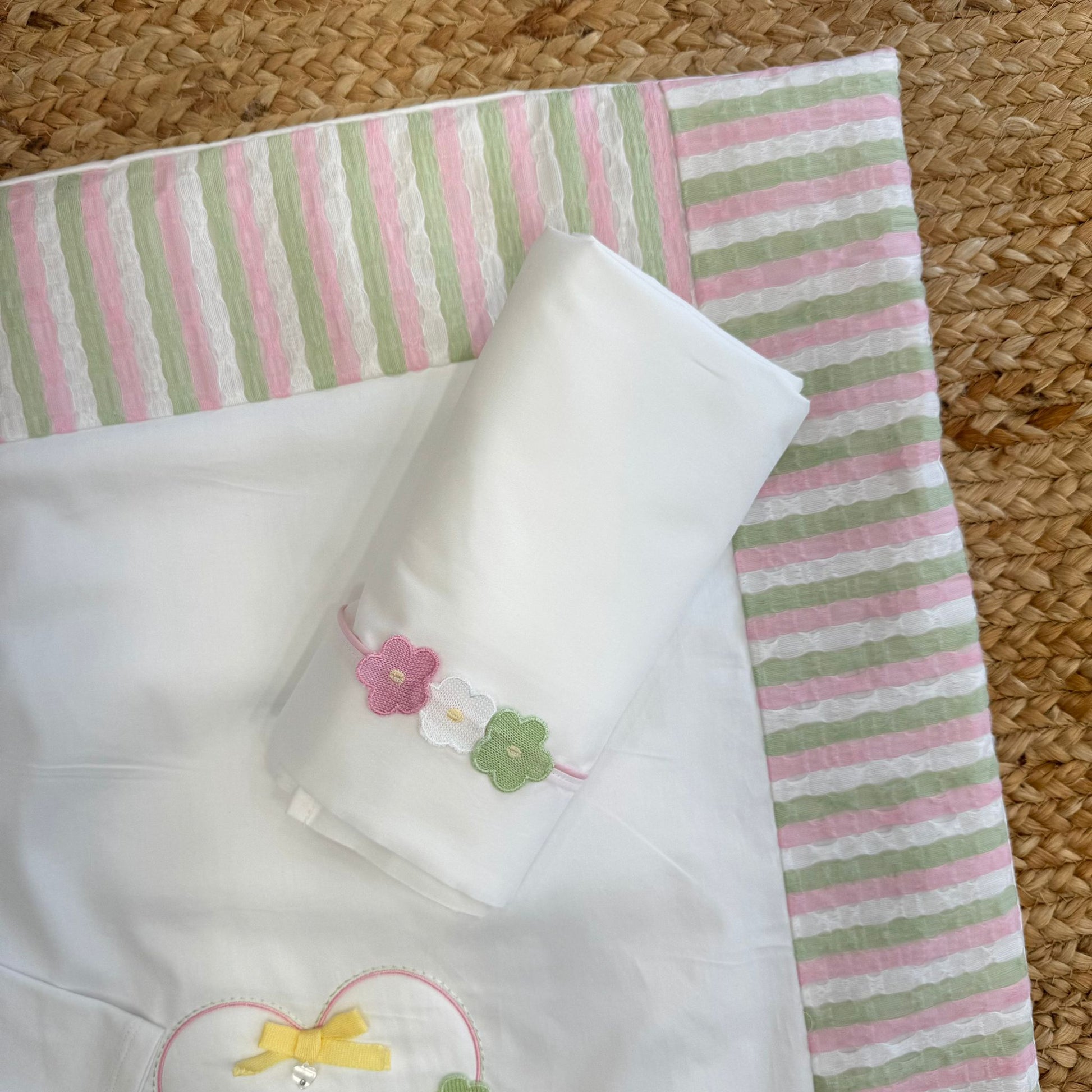 set nascita completo con copertina imbottita inclusa