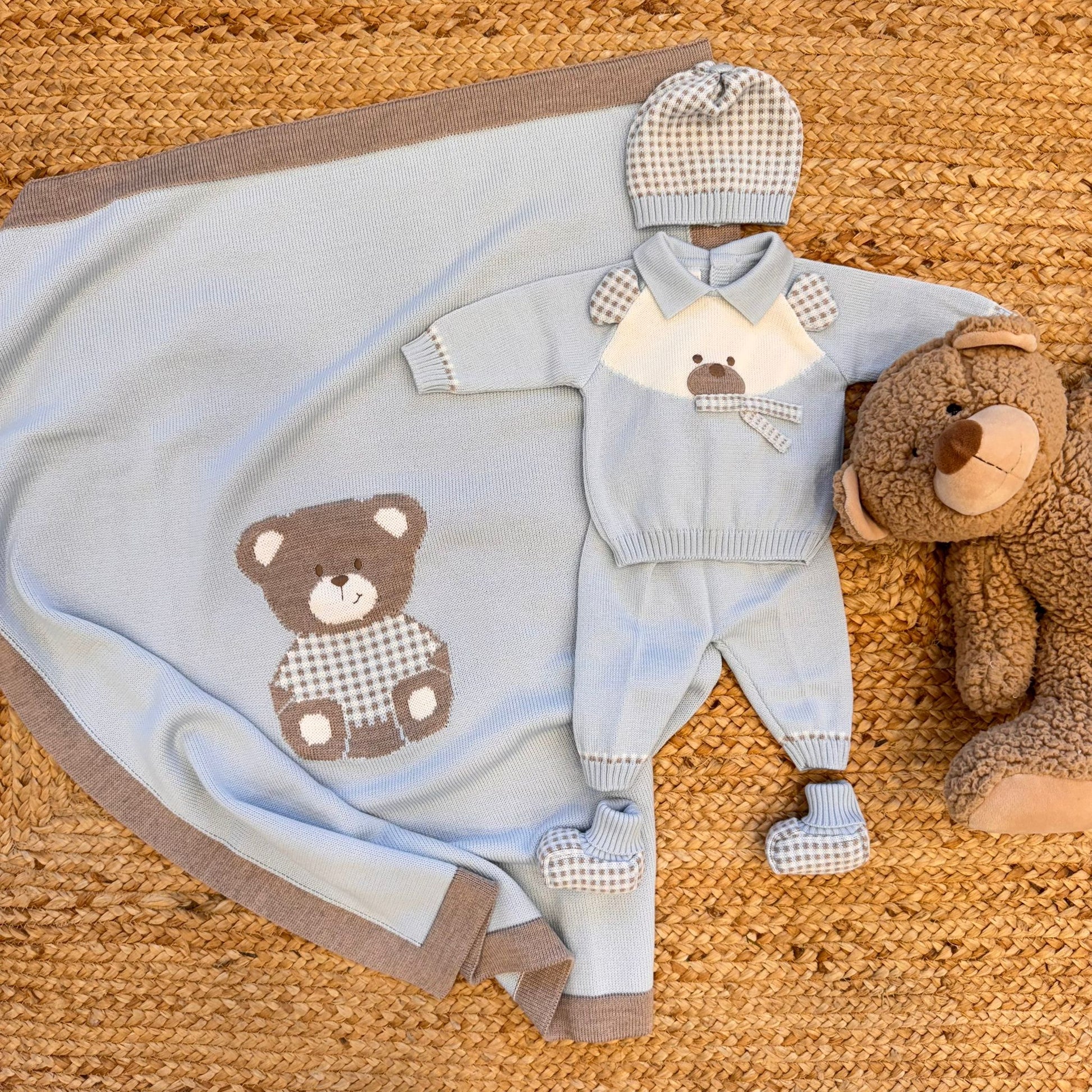 Coordinato nascita neonato azzurro tortora in lana con copertina e peluche