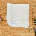  Copertina elegante bianco latte con fiocco in raso e inserti di pizzo – perfetta per il corredino nascita invernale

