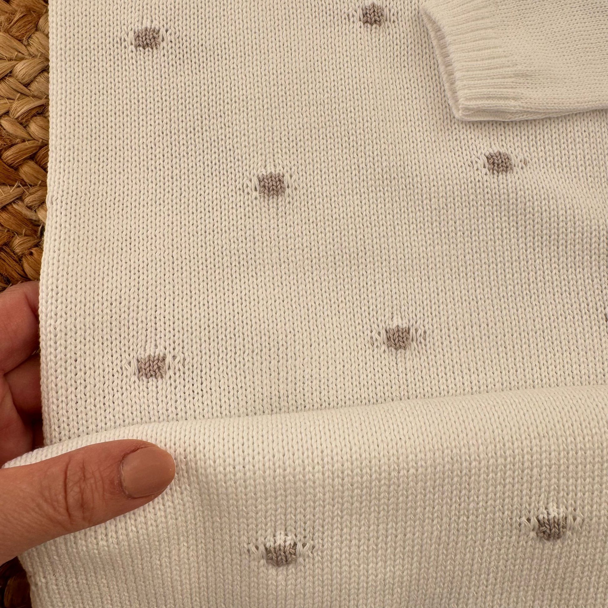 dettaglio motivo palloncini su copertina in cotone