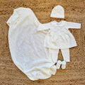 Uscita clinica neonata in pura lana panna con ricami rosa completa di copertina cappellino e scarpine