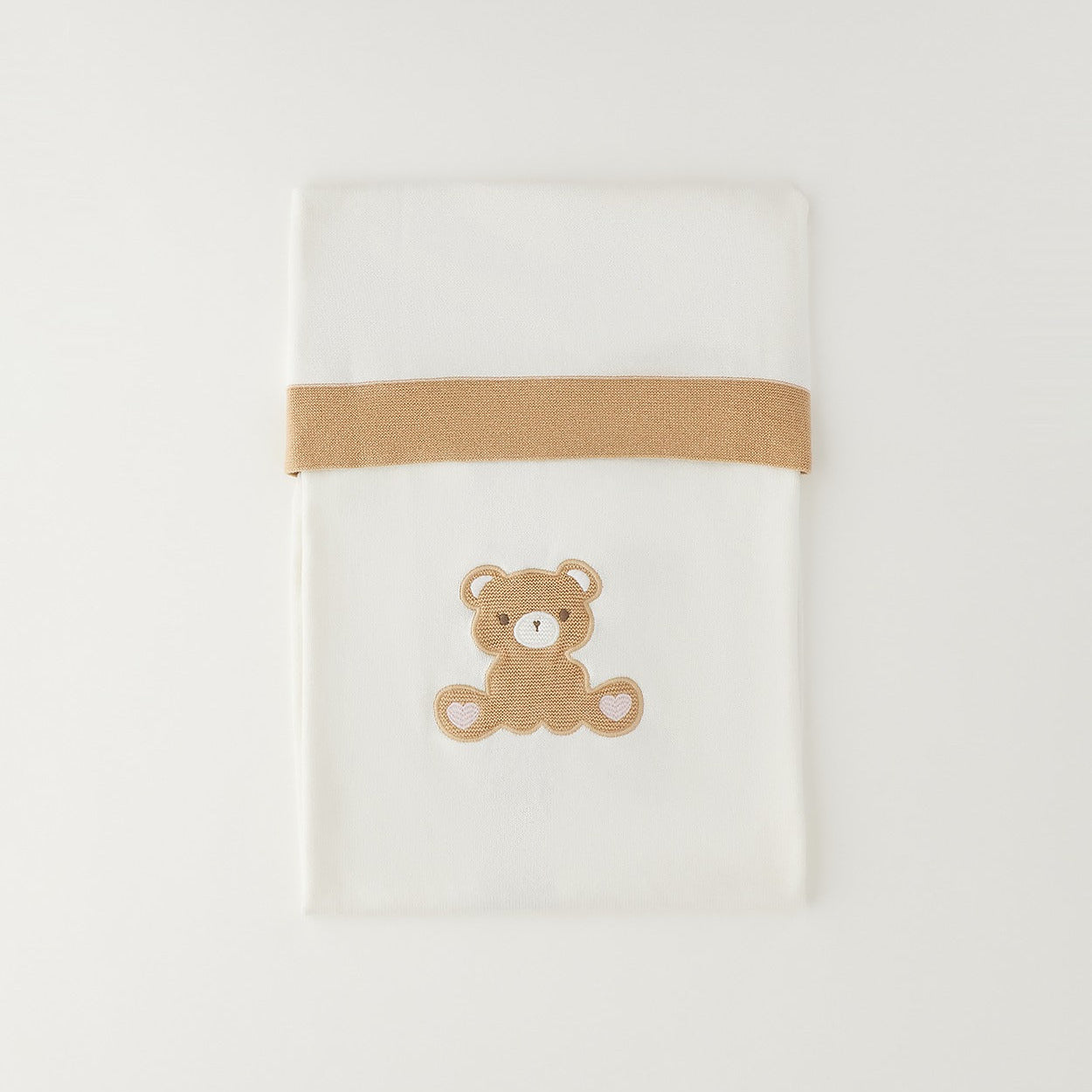 Copertina neonata panna e cammello in cotone e lana con orsetto ricamato per corredino nascita e uscita clinica.