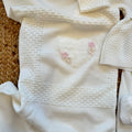 Uscita clinica neonata in pura lana color latte con completo, copertina, cappellino e scarpine