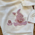 Uscita clinica neonata pura lana latte con coniglietta rosa e copertina coordinata