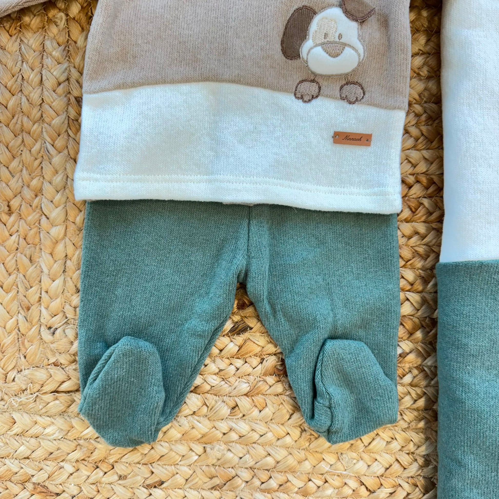 Uscita clinica neonato in caldo cotone panna, beige e verde salvia con copertina sfoderabile 65x85 cm