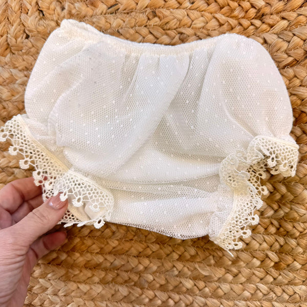 copri pannolino battesimo bimba avorio con pizzo ricamato