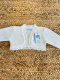 Coprispalle battesimale bianco in maglia con bordo in pizzo, perfetto per cerimonia e battesimo.