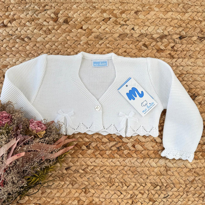 Coprispalle neonata bianco con fiocchi frontali