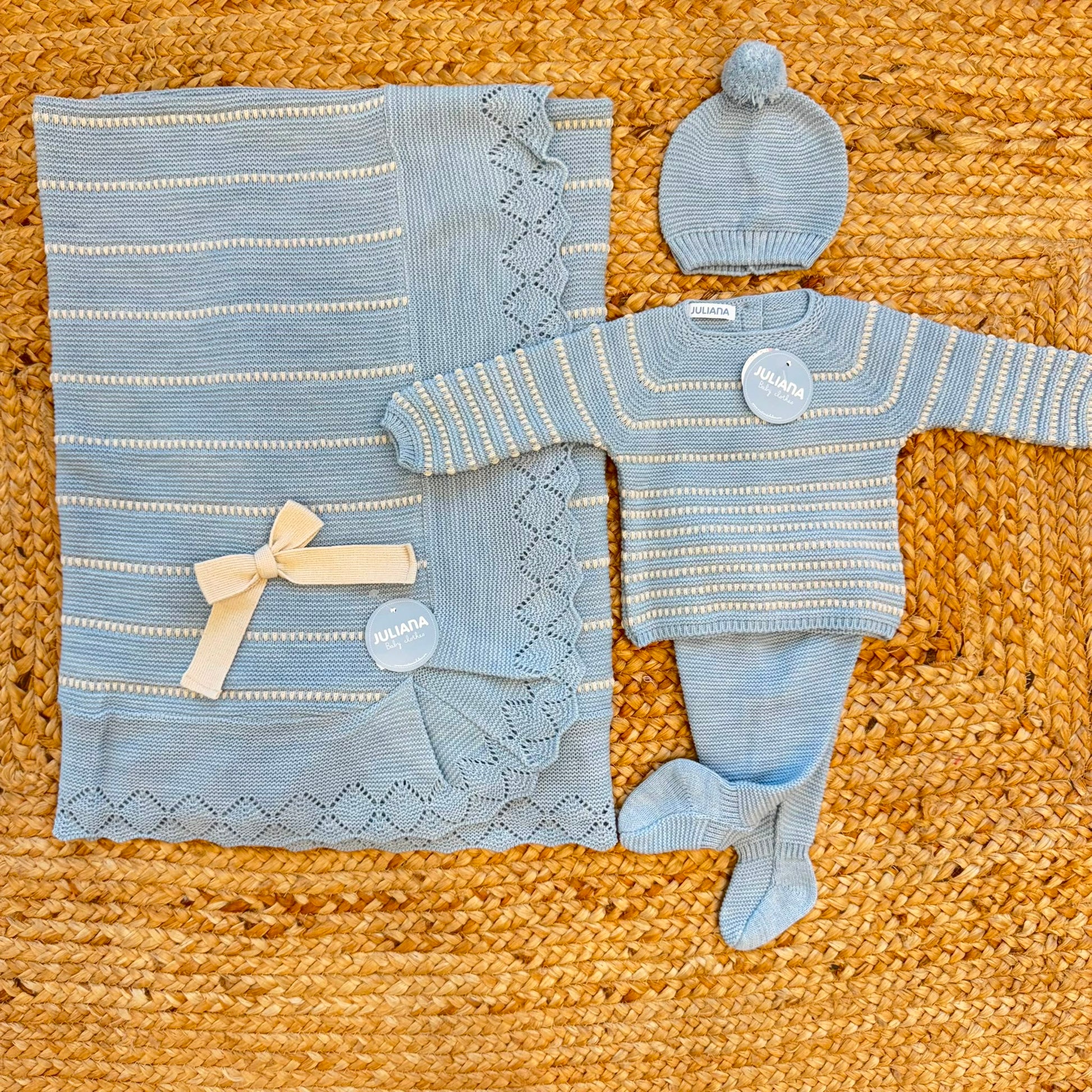 set nascita neonato azzurro Juliana con copertina completino e cappellino
