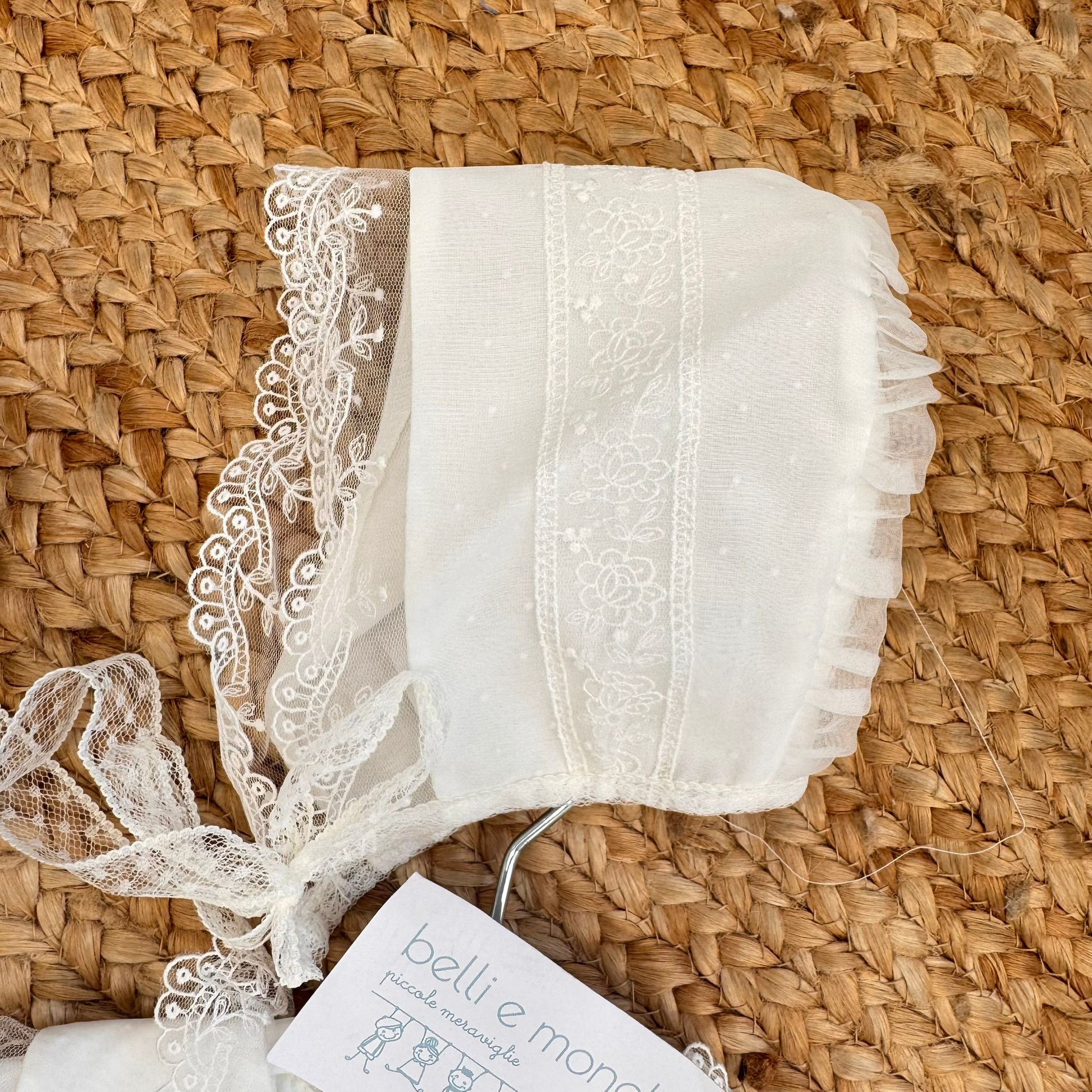cuffietta coordinata abito battesimo bimba con ricamo e pizzo