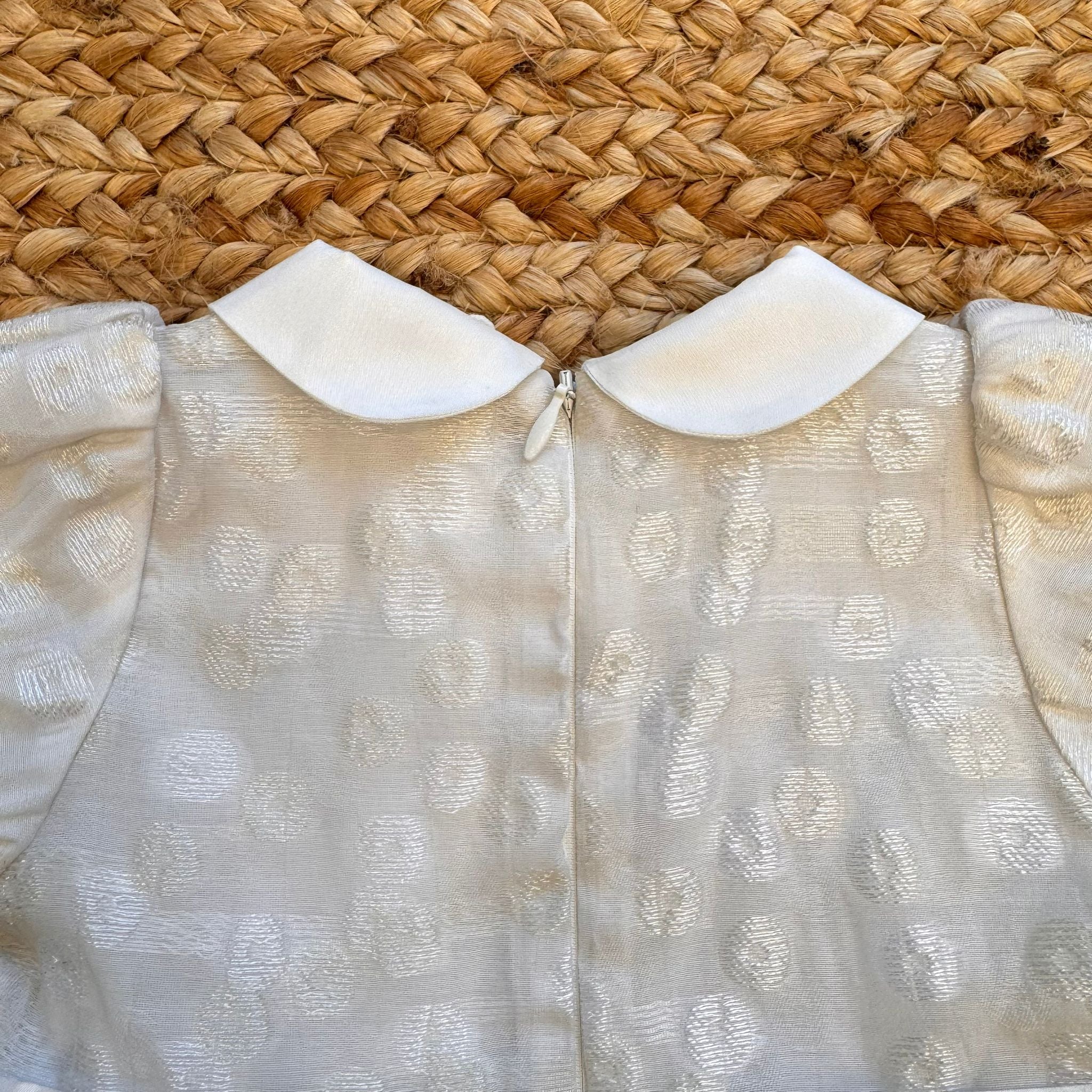 ABITO BIANCO ARGENTO CON COLLETTO