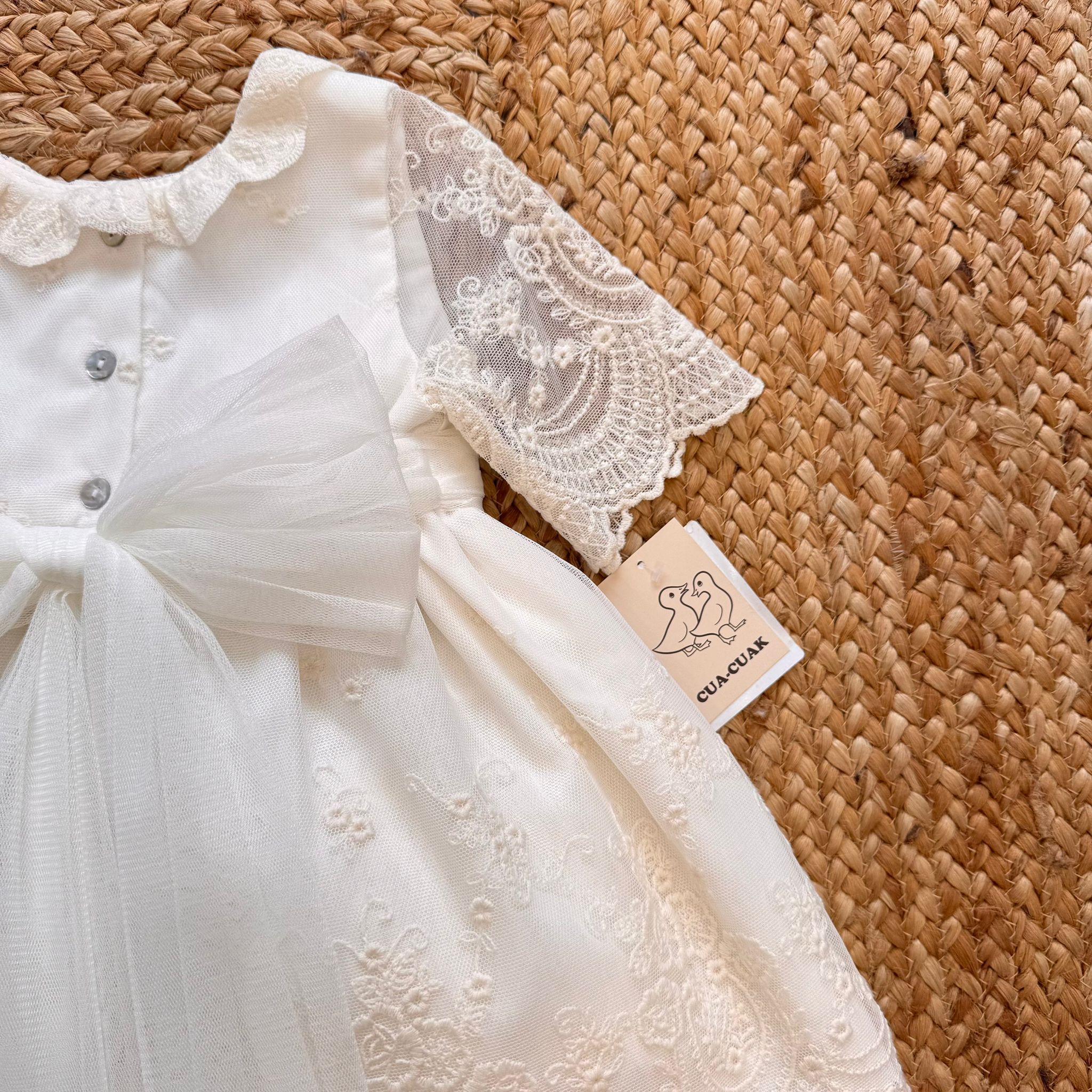ABITO BATTESIMO BIMBA IN TULLE E PIZZO