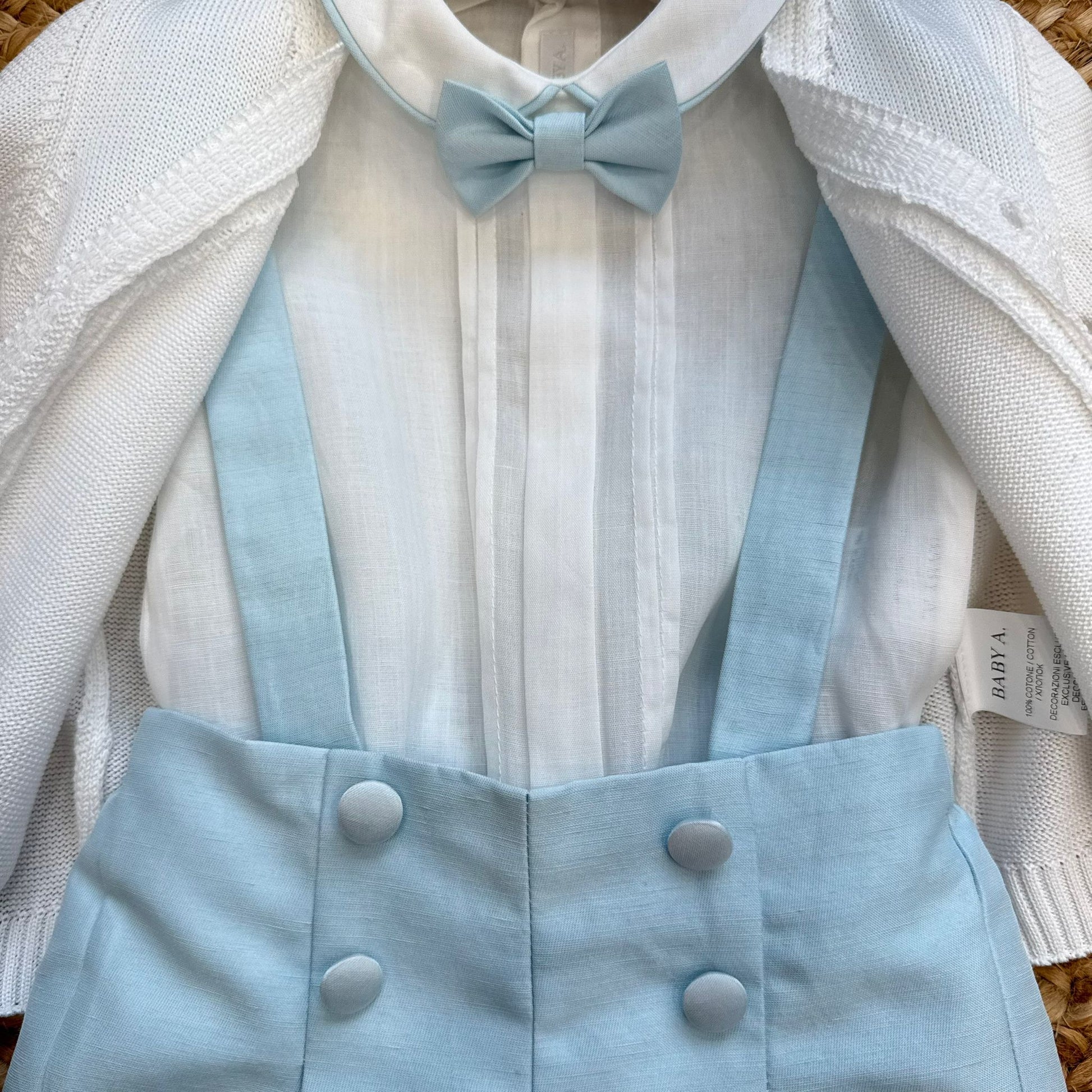 dettaglio bottoni pantaloncino cerimonia bimbo
