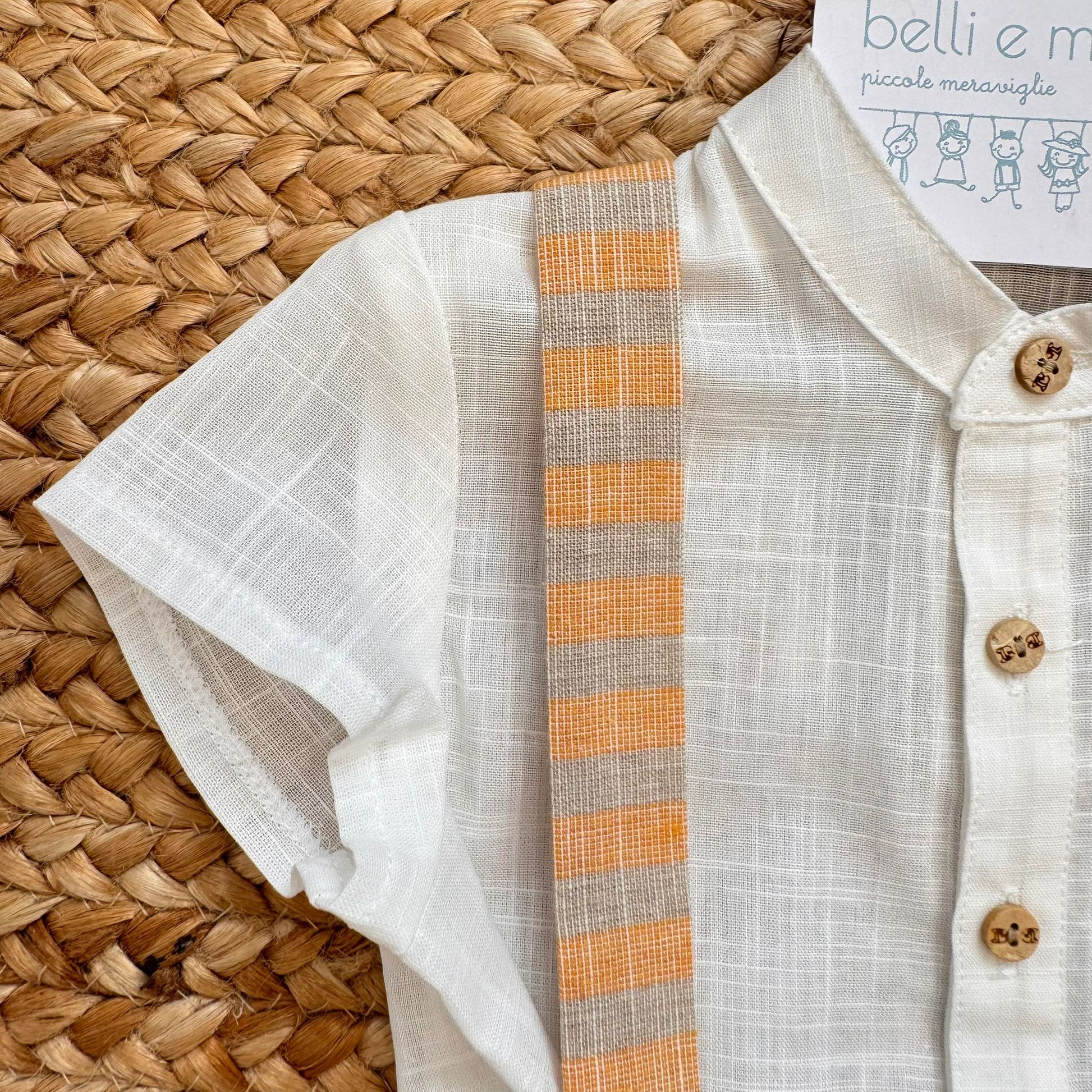 dettaglio camicia neonato cotone con colletto coreano