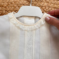 Completo battesimo bimbo bianco con dettagli panna e pizzo elegante