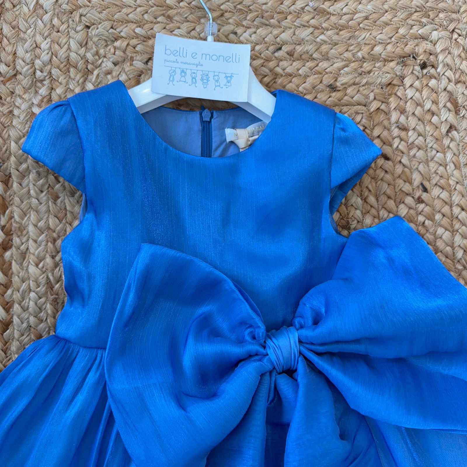 Dettaglio corpetto abito elegante bimba blu royal con manica corta