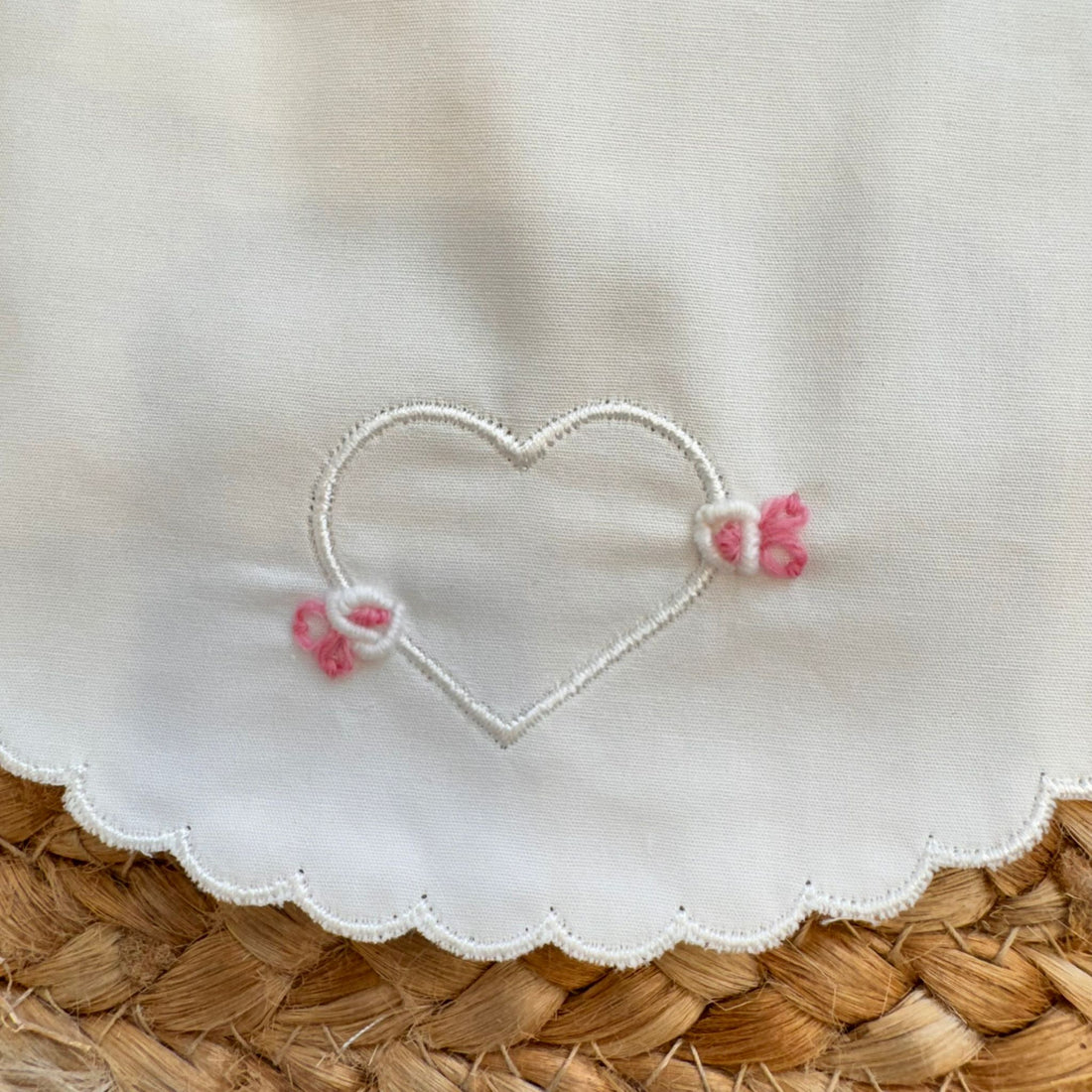  bavaglino-cuore-rosa-uscita-clinica-neonata
