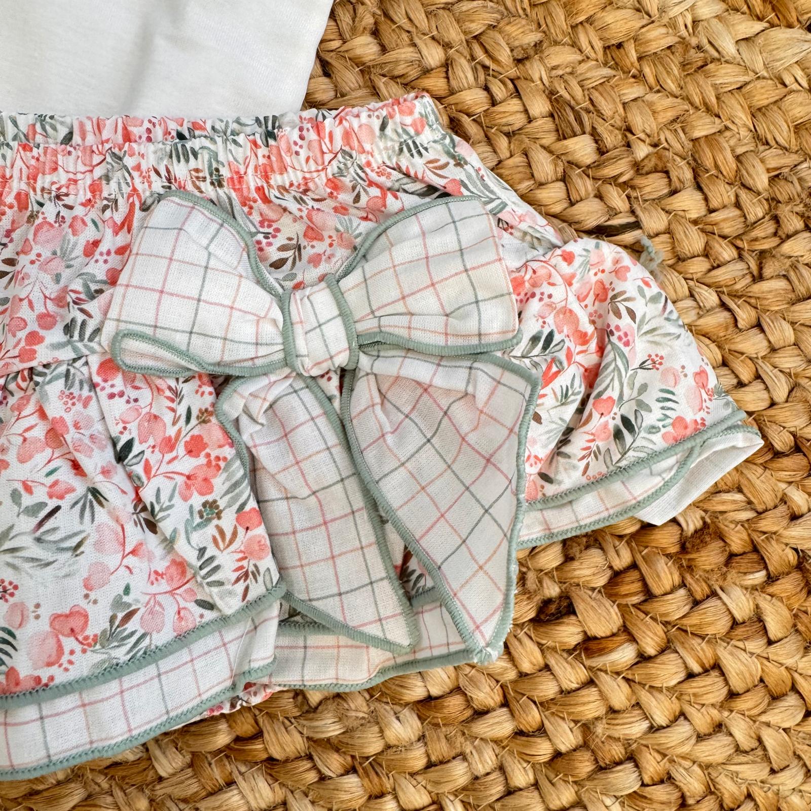dettaglio fiocco culotte neonata floreale
