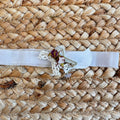 Fascia neonata stile shabby chic con roselline in tessuto e pizzo avorio
