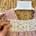 dettaglio corpetto macramè abito bambina
