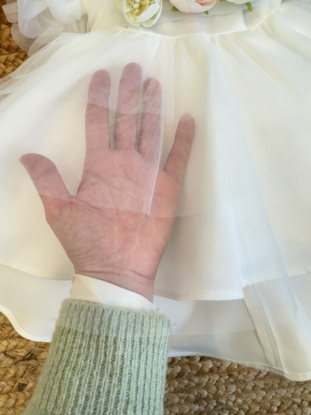 Gonna a balze in organza – vestito battesimo bimba elegante