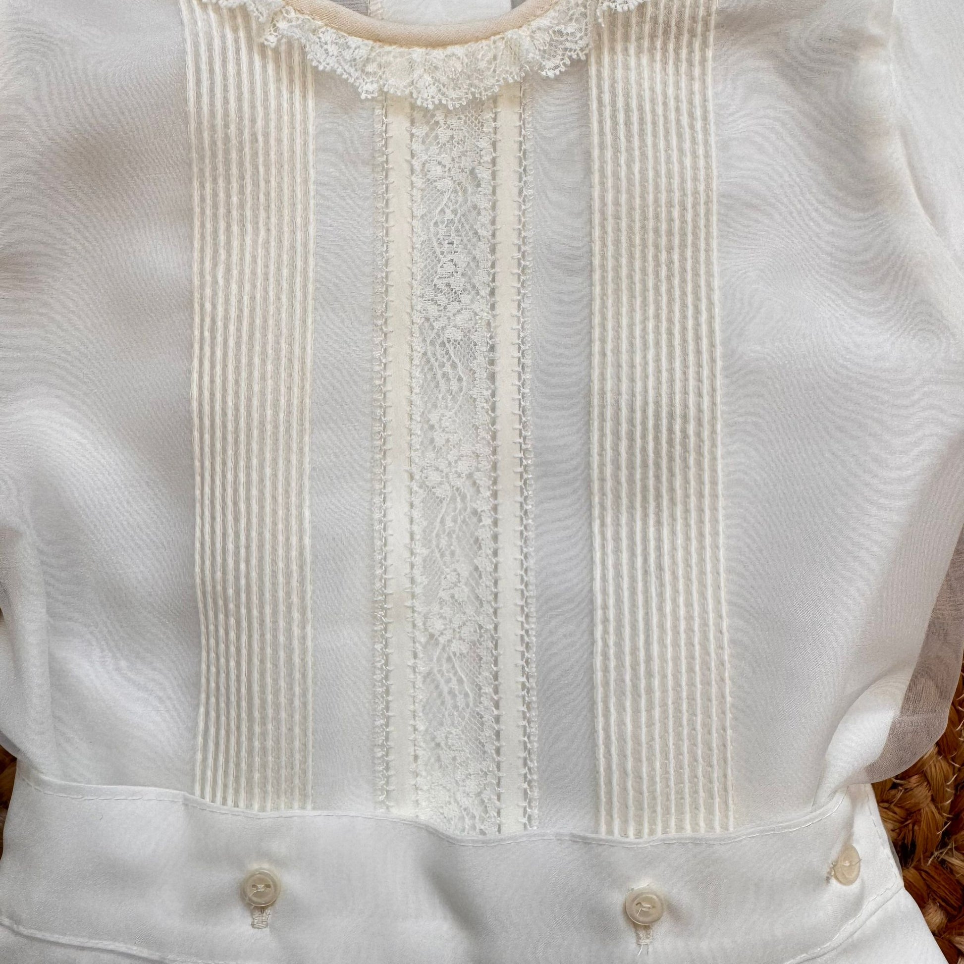 Completo battesimo bimbo bianco con dettagli panna e pizzo elegante