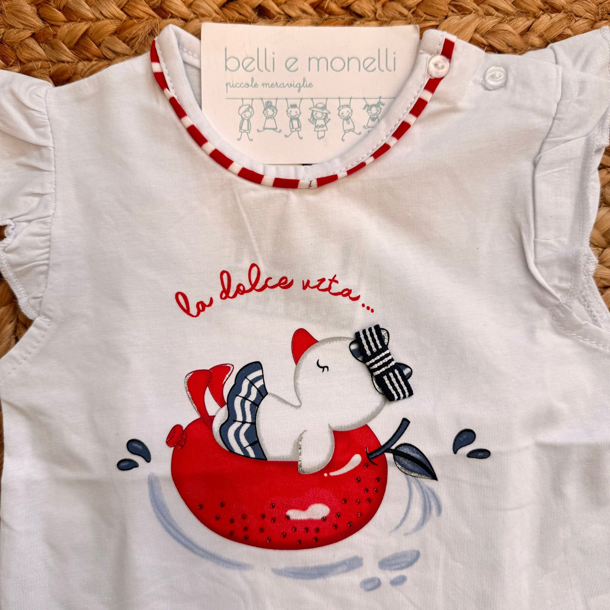 dettaglio t-shirt bimba stampa dolce stile mare