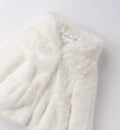 dettaglio cappotto bambina eco pelliccia con cappuccio