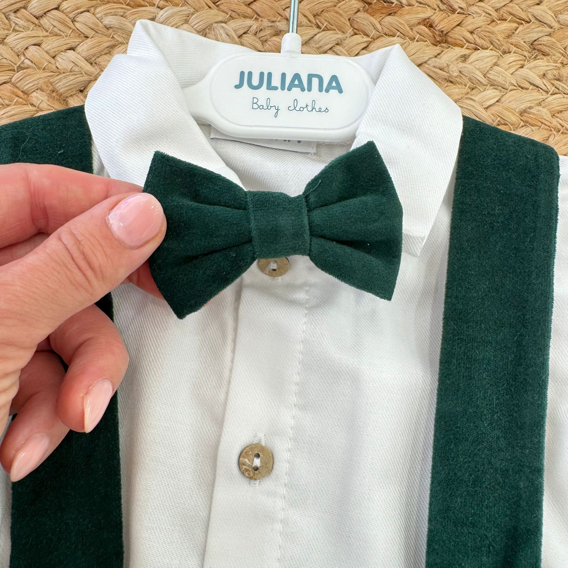 dettaglio papillon velluto verde bosco bimbo