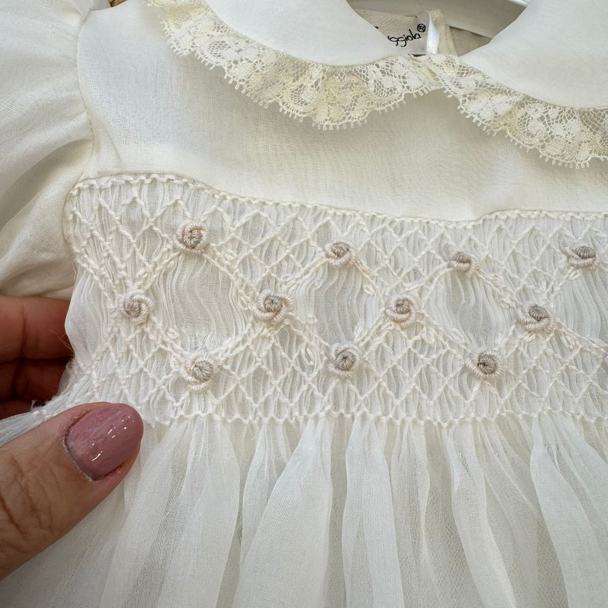  dettaglio ricamo smock seta avorio