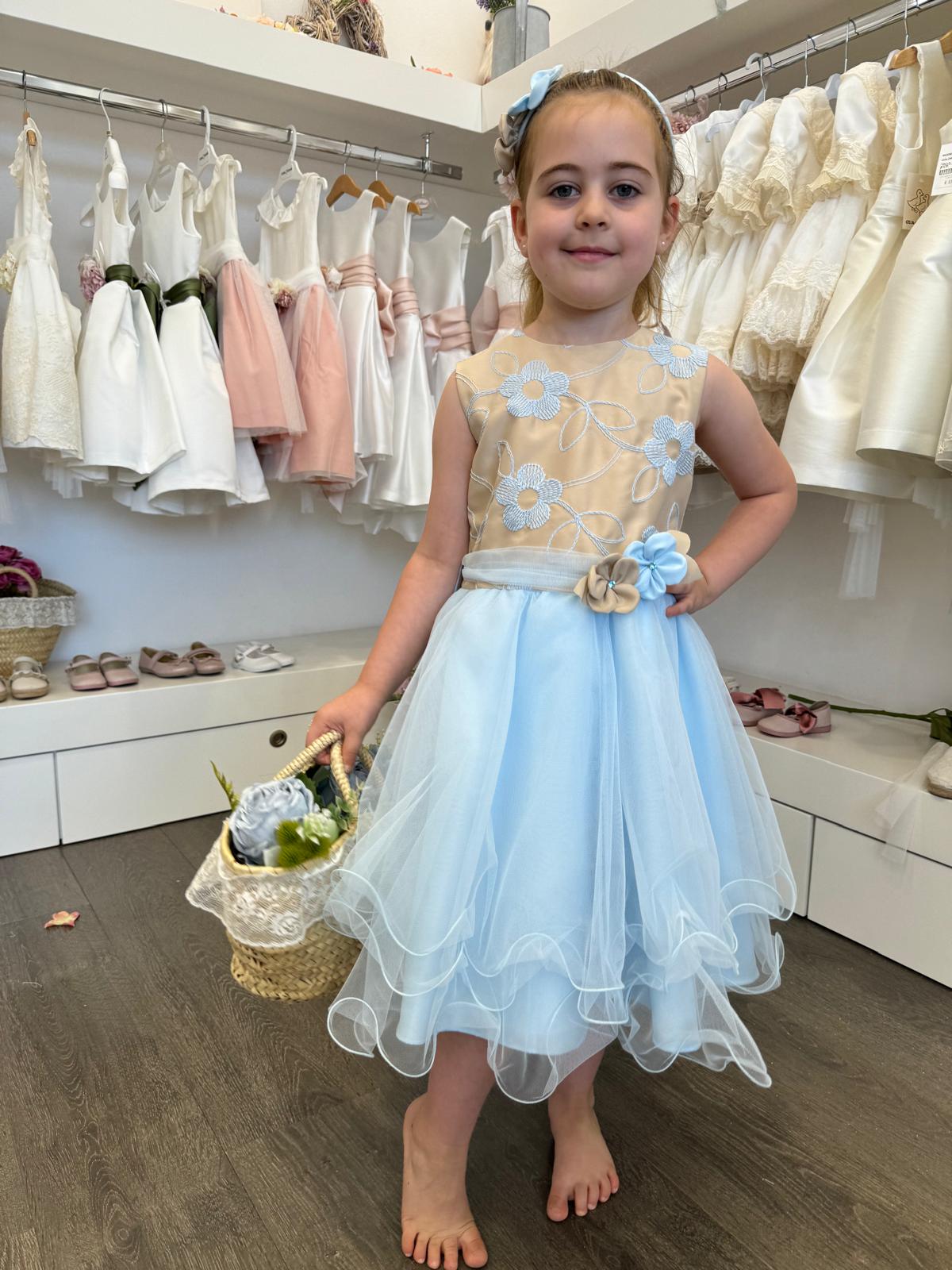 Abito ricamato Con Gonna In Tulle e Cintura Con Spilla Fiori