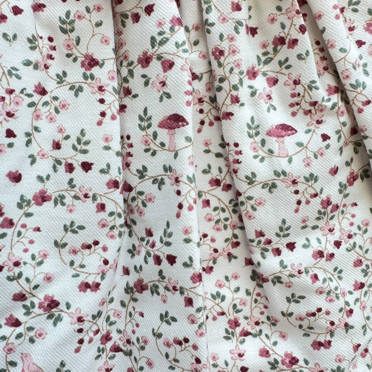 Abito bimba vinaccio in cotone con gonna floreale e fiocco rosa