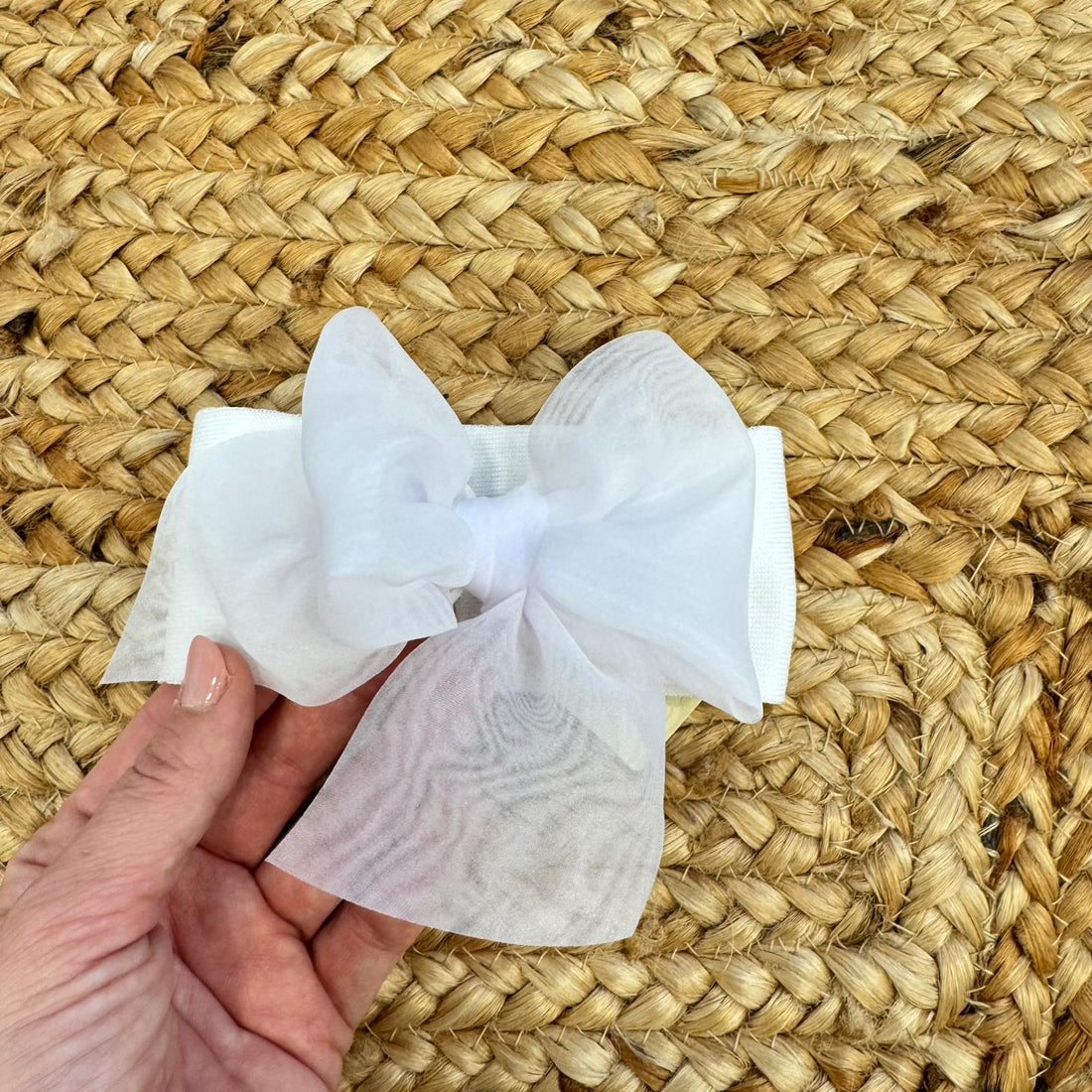 fascia battesimo neonata bianca con grande fiocco elegante