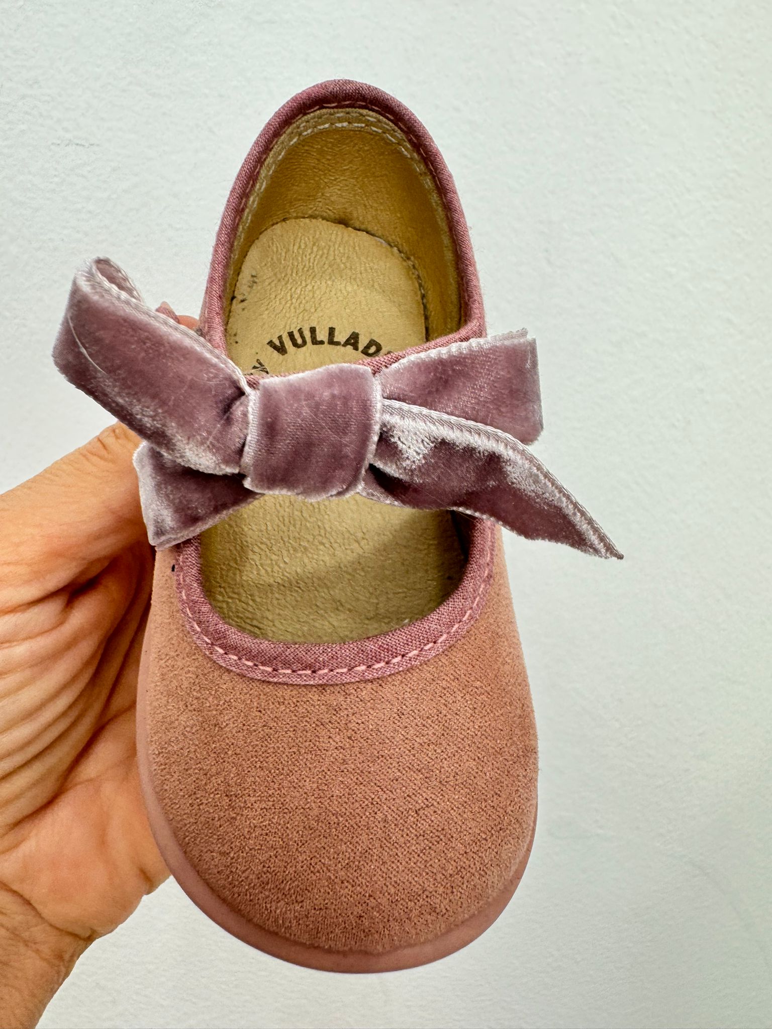 Scarpine in velluto rosa antico con fiocco