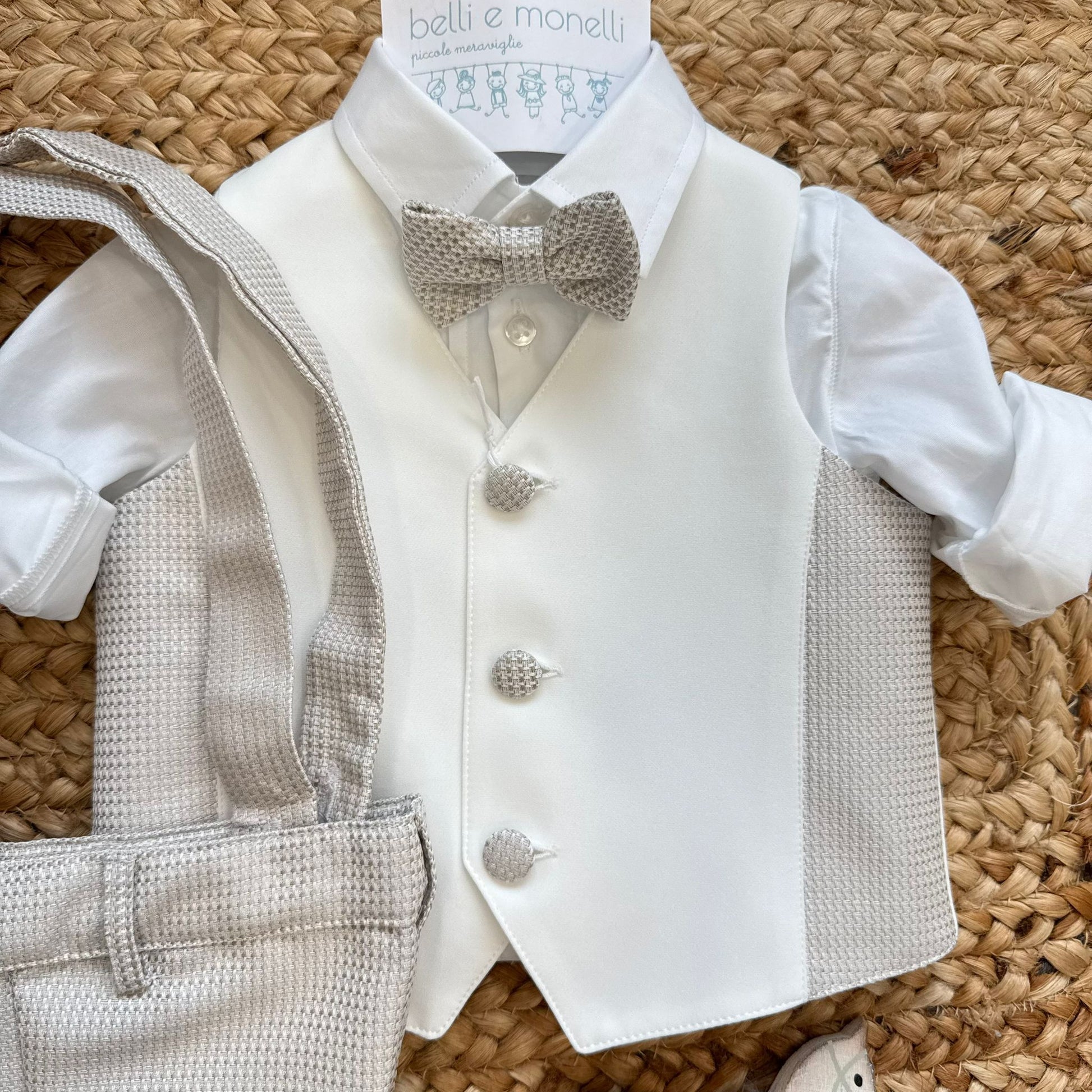 gilet elegante bimbo con papillon battesimo