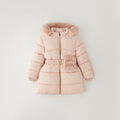 Giubbotto bimba rosa imbottito con cappuccio effetto pelliccia, cintura e taschina coordinata