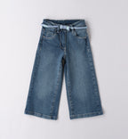 Coordinato bambina con camicia a righe e jeans a zampa con cintura azzurra

