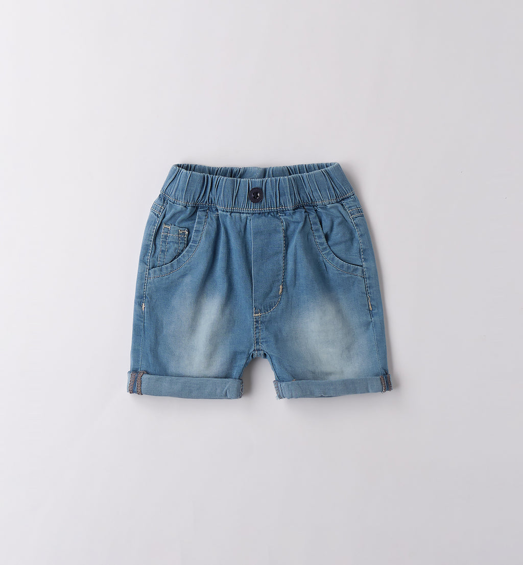  T-shirt con stampa animali e pantaloncini jeans per bambino, abbigliamento estivo casual.