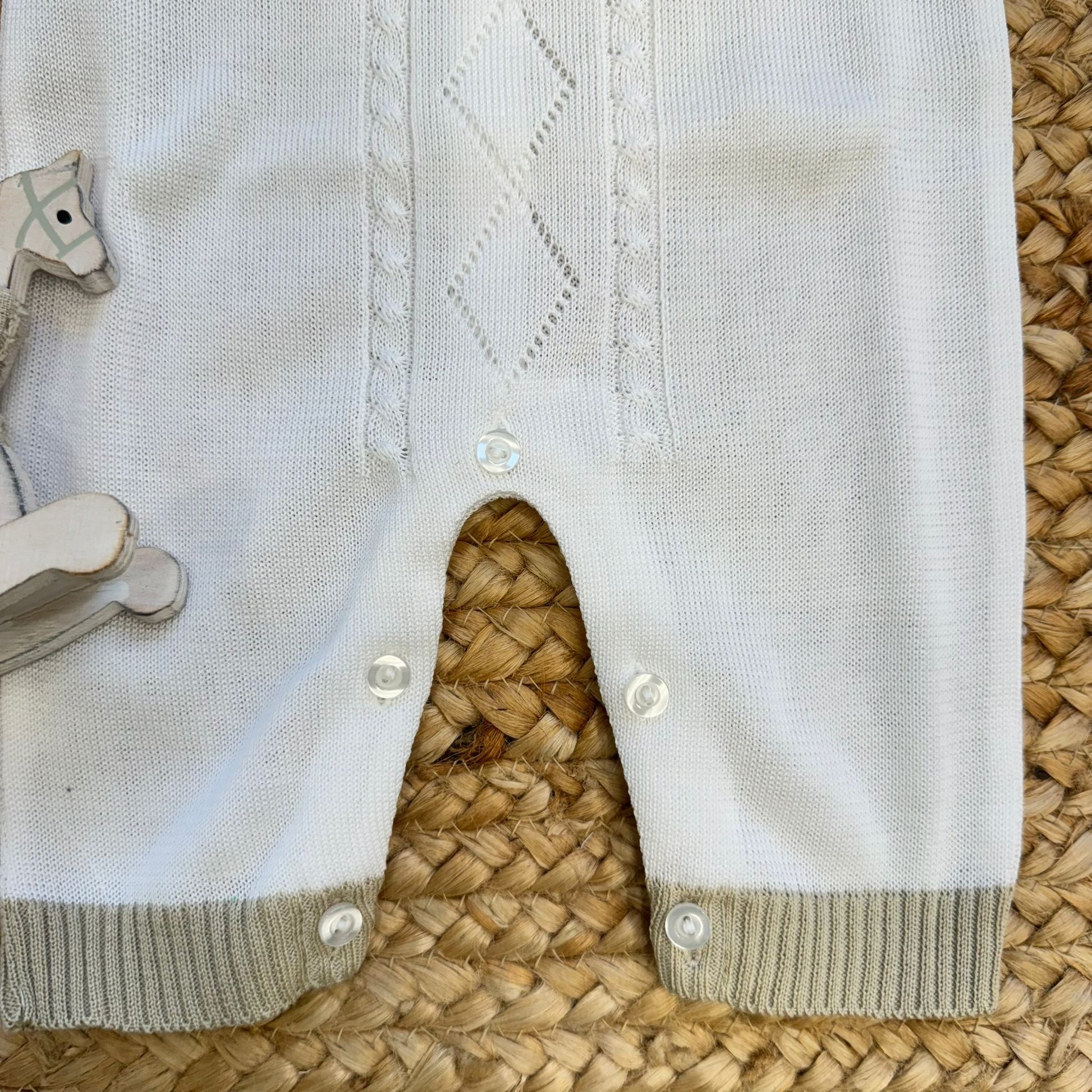 lavorazione centrale a rombi in cotone tutina neonato