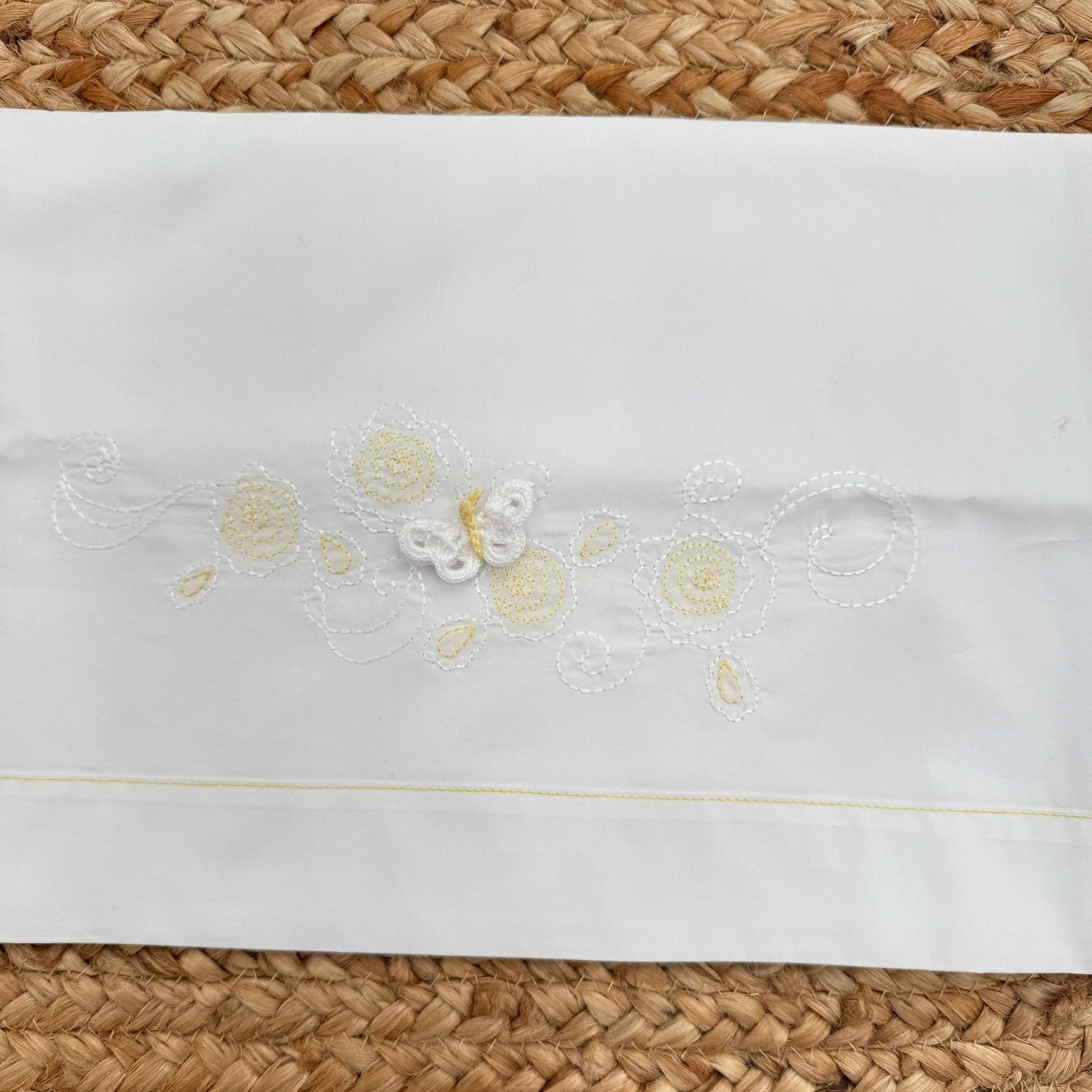lenzuola baby culla cotone con ricamo farfallina