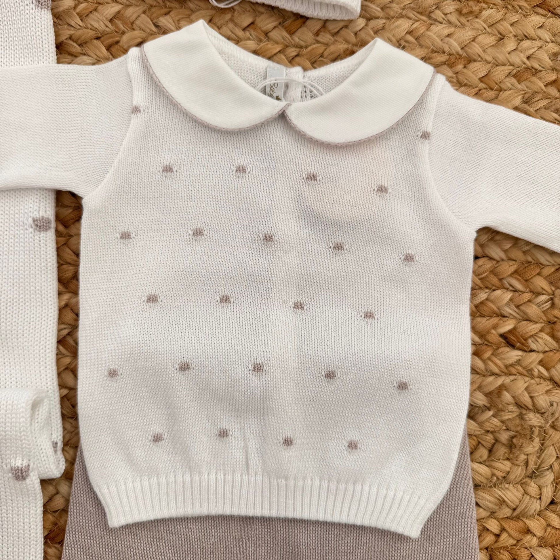 maglia con colletto bianco set nascita elegante