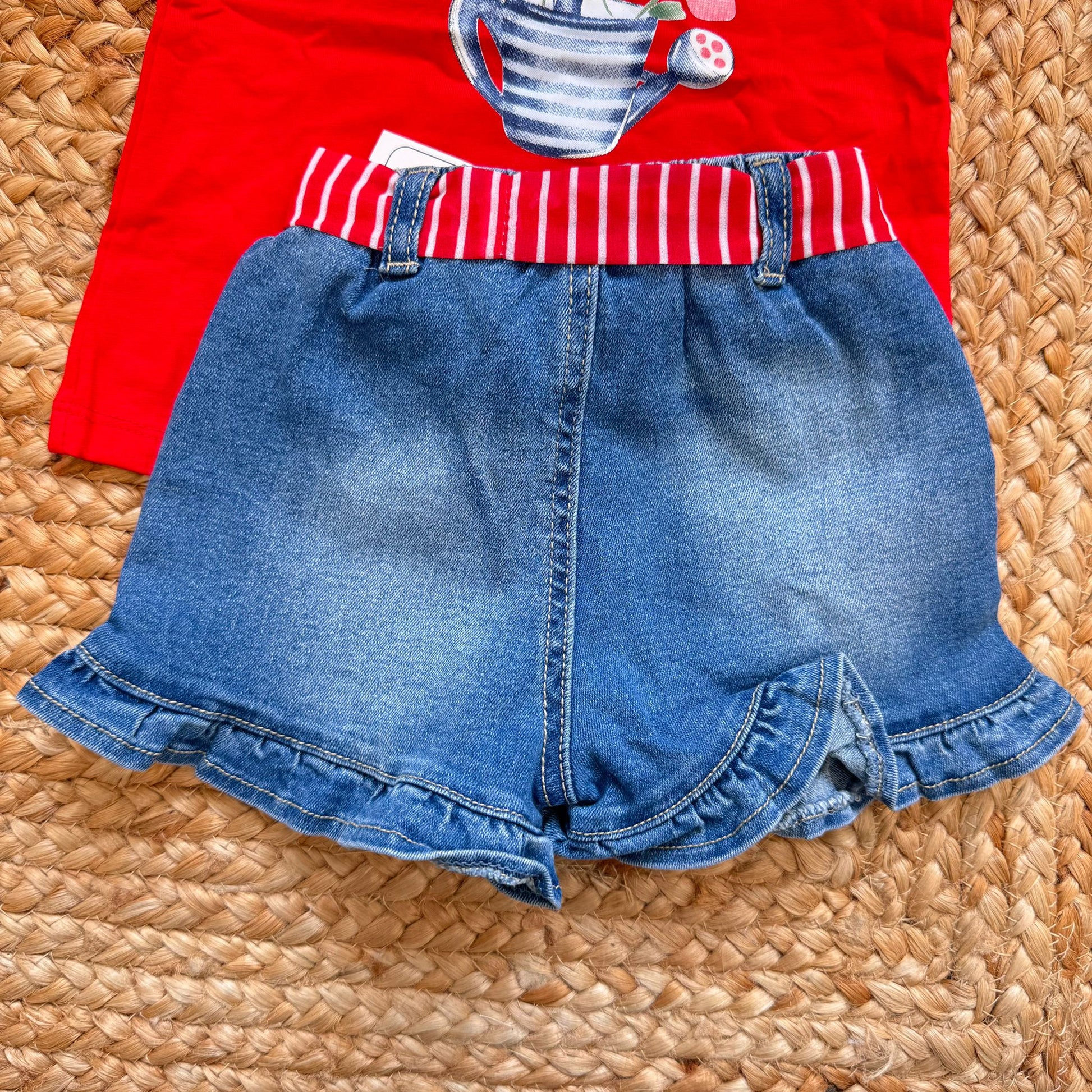 completo estivo bimba casual chic rosso e denim