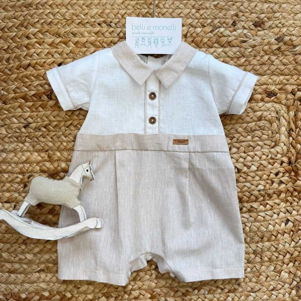 Pagliaccetto neonato in lino e cotone color sabbia per battesimo bimbo.