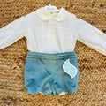 Completo Battesimo bimbo con camicia bianca e pantaloncino in velluto verde salvia