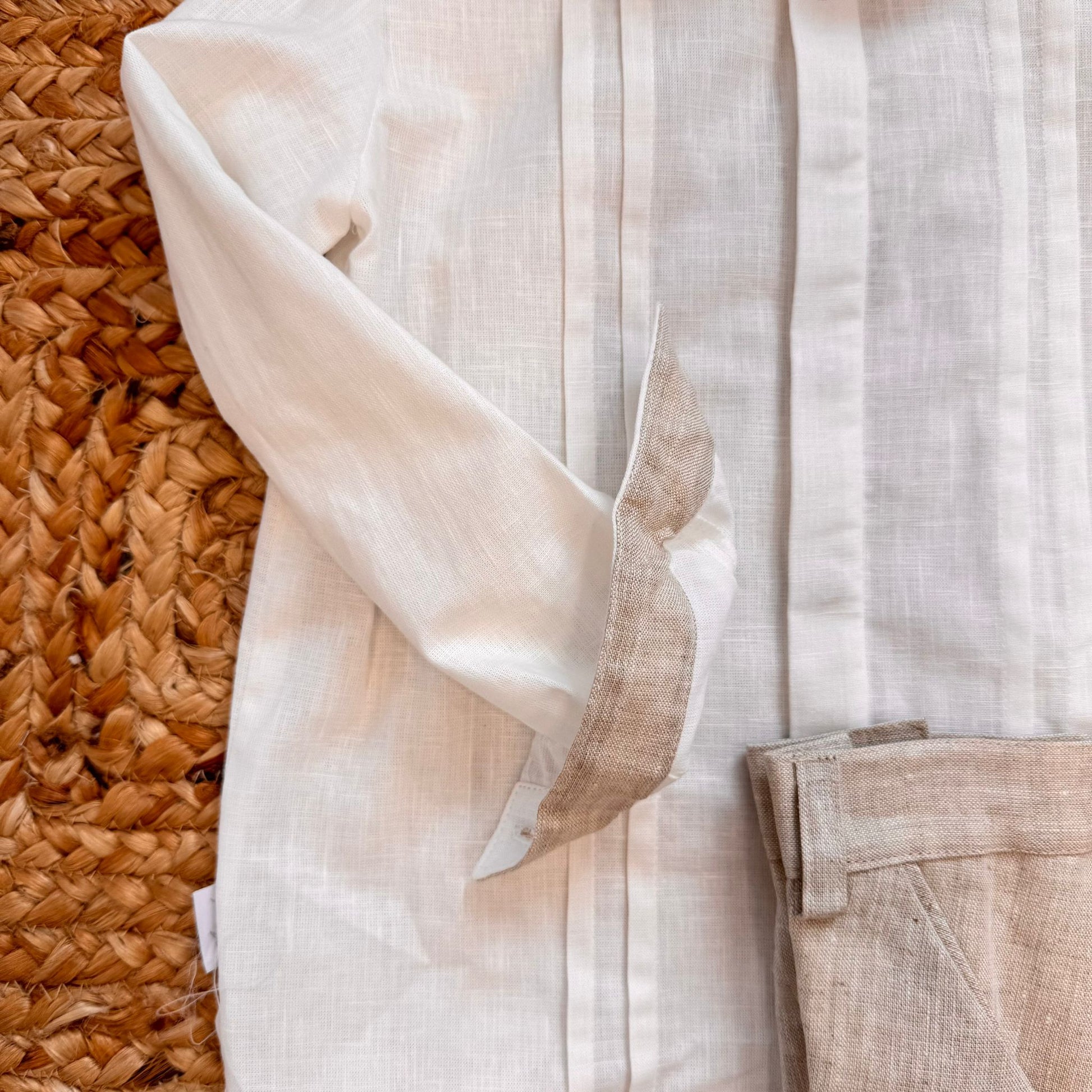 pantalone bimbo beige in lino e viscosa con tasche e bottone
