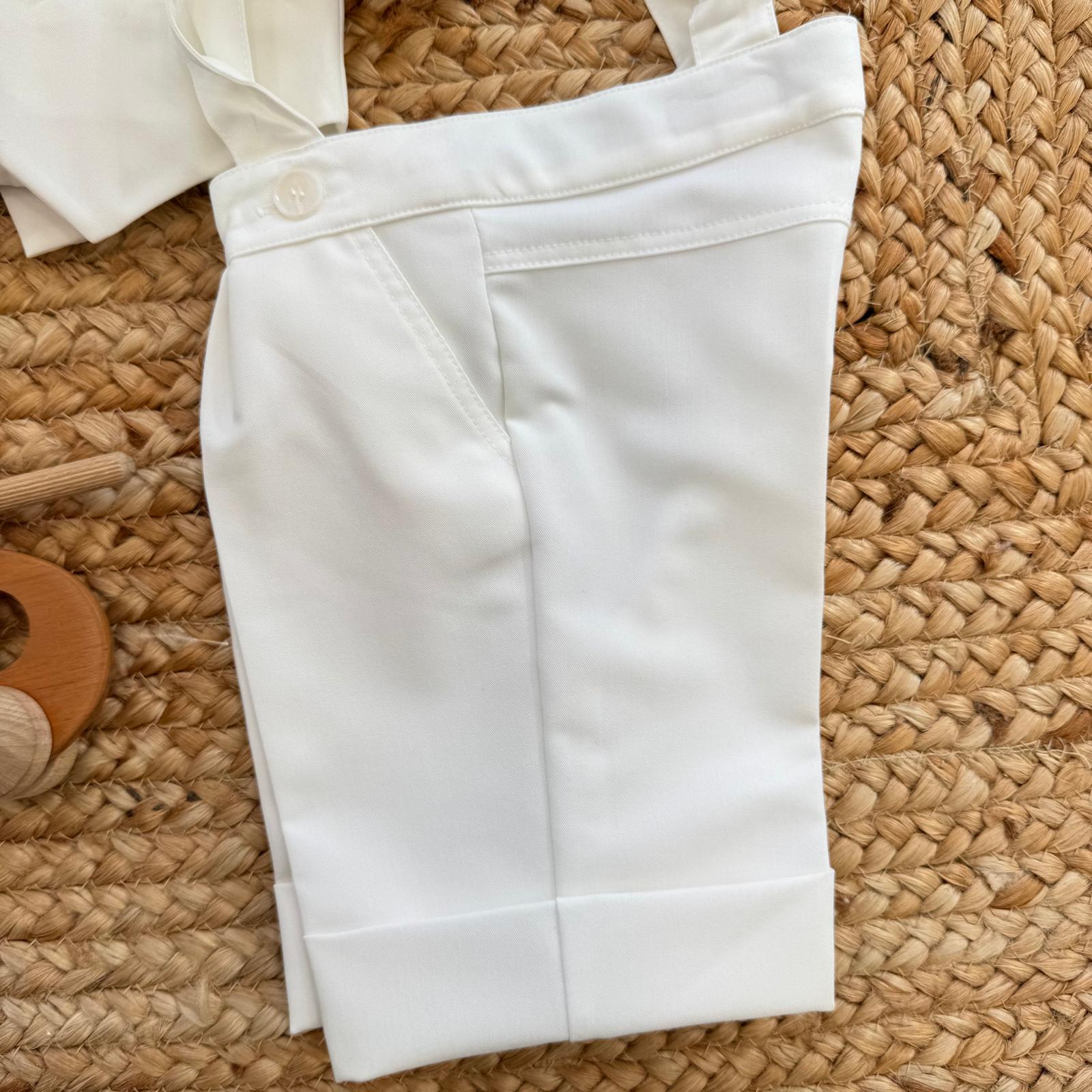 pantalone bianco latte con bretelle regolabili