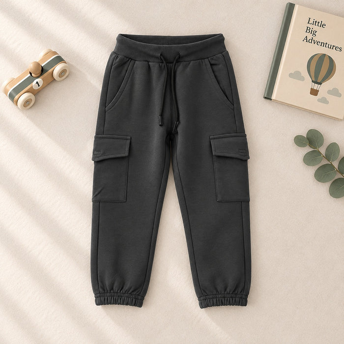 Pantalone cargo antracite bimbo con tasche laterali, coulisse e fondo elasticizzato