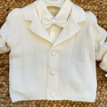 Dettaglio completo battesimo bimbo panna con cardigan in lana e cashmere