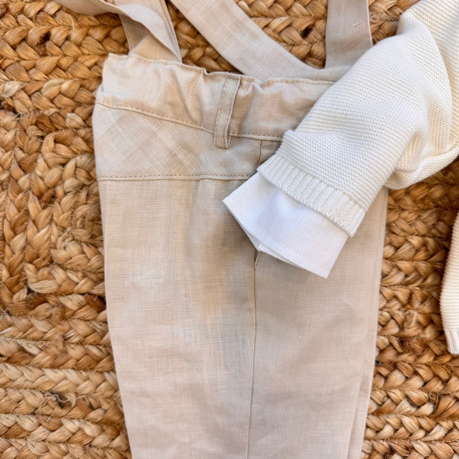 pantaloni lino con bretelle per battesimo neonato
