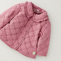 Piumino bimba rosa trapuntato con colletto volant e cuori tono su tono